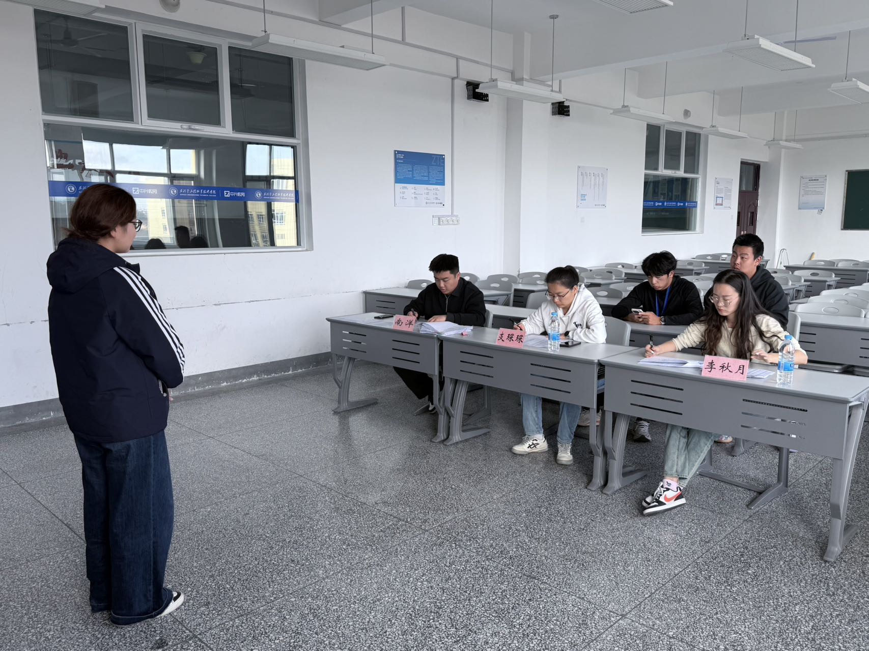 信息工程新血汇，青春启航续华章丨信息工程系2025年学生会纳新面试圆满成功